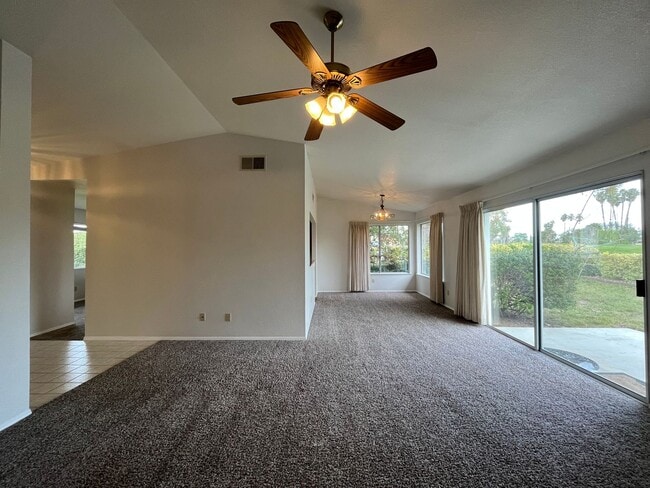 Photo - 924 Torrey Pines Dr