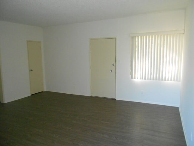 Photo - 3721 Midvale Ave