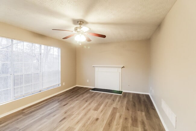 Photo - 7115 Chestnut Ln