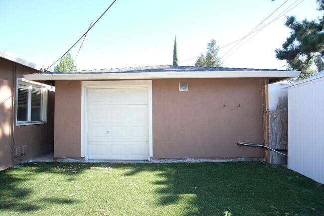 Photo - 1436 Albany Ave