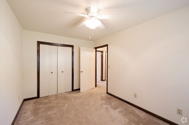 2BR, 1BA - 838SF - Secondary Bedroom