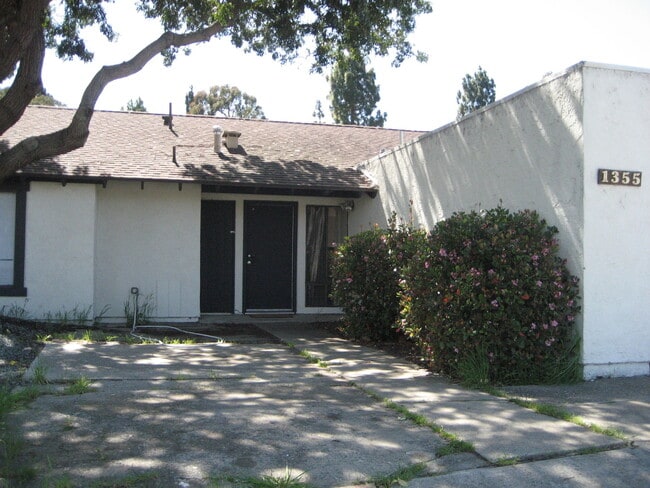 Building Photo - 1335 CAVALIER