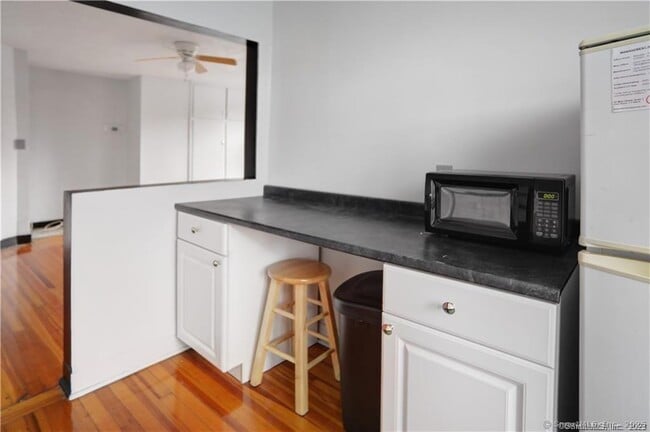 Photo - 768 State St Unit 4