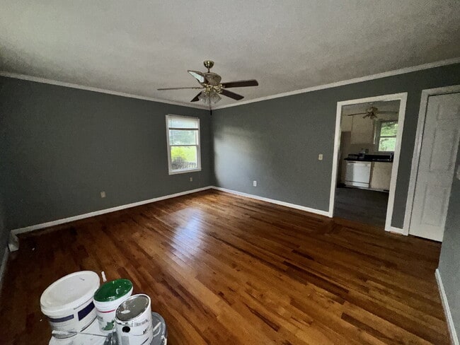 Photo - 3 Bedroom Home w/ Yard Space in West Union