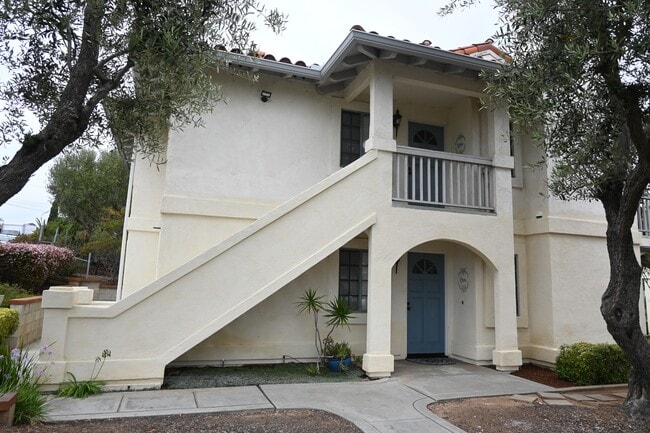 Building Photo - 2135 K Ave Rental