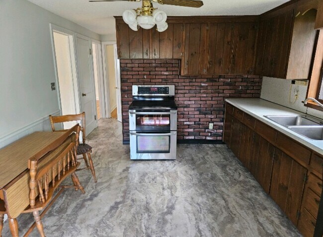 Photo - 20 Condon St