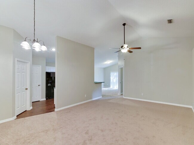 Photo - 343 S Lancelot Ave