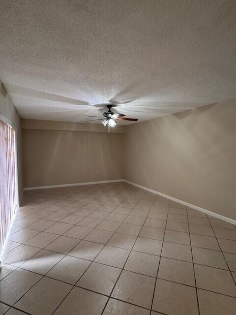 Photo - 3310-3333 33rd Way