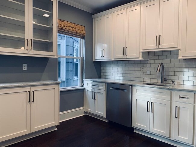 Photo - 8 Taft St Unit 2