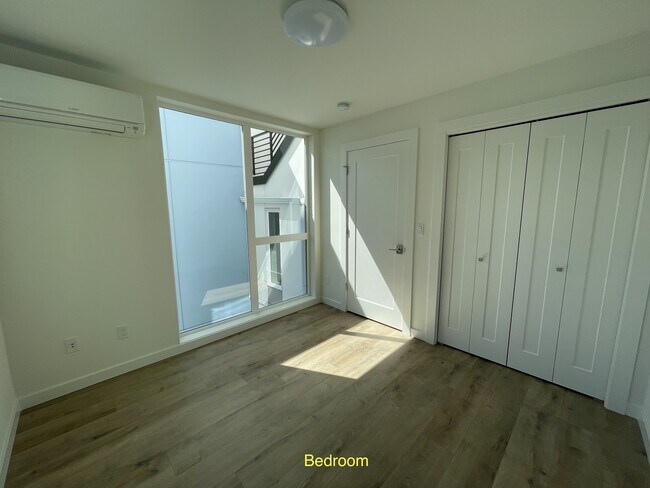 Photo - 1724E 11th Ave