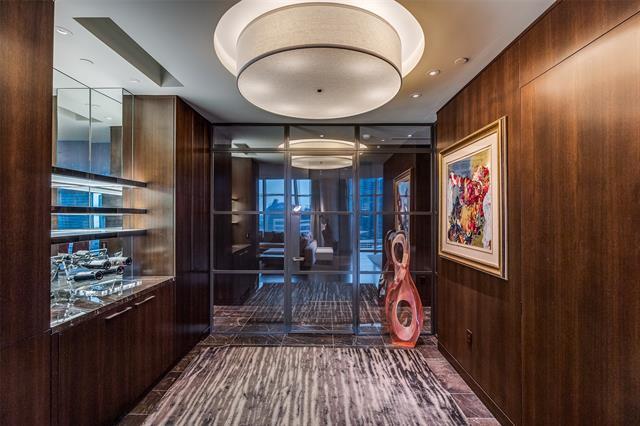 Photo - 1918 Olive St Unidad 1603