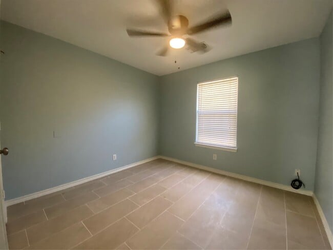 Photo - 10662 Royal York Dr