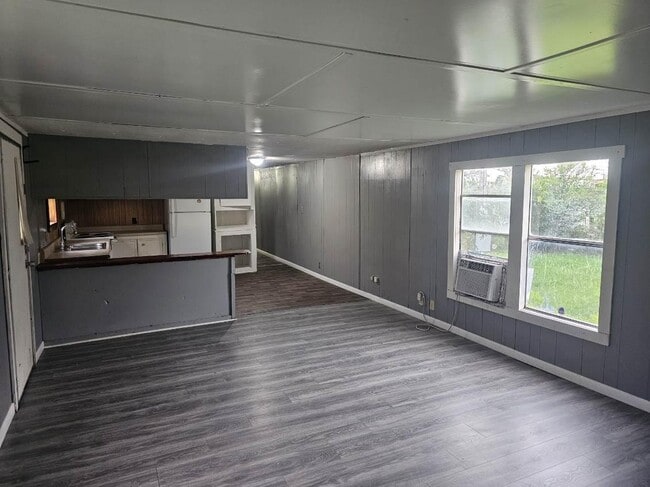 Photo - 1801 S Business 45