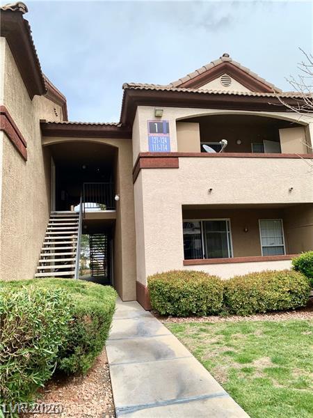 Building Photo - 231 W Horizon Ridge Pkwy Unit 123