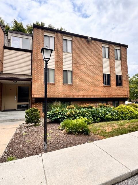 Building Photo - 1811 Snow Meadow Ln