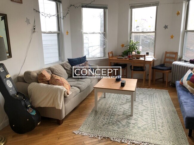 Photo - 10 Parker Hill Ave Unidad 2