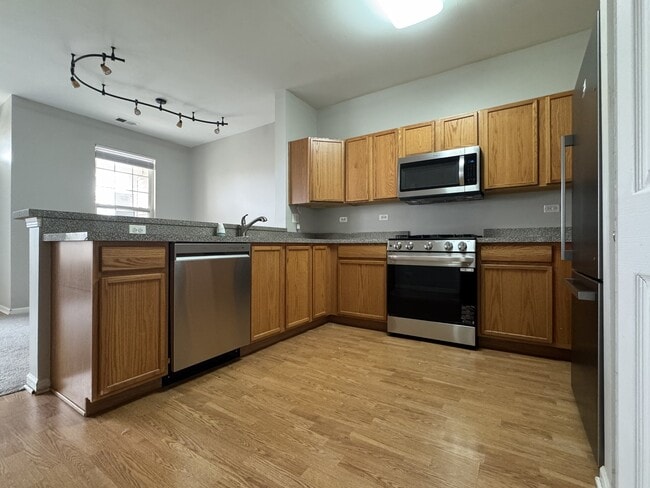 Photo - 309 Springbrook Trail S