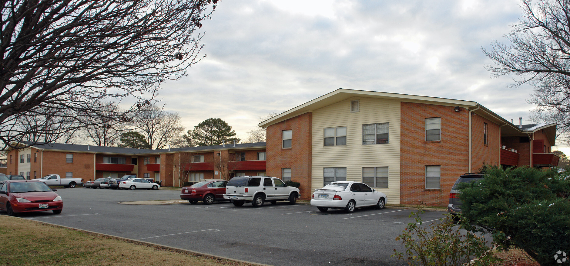 Executive Suites - Executive Suites Apartments