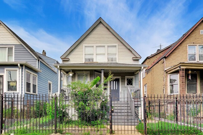Photo - 2206 N Kostner Ave Unit B
