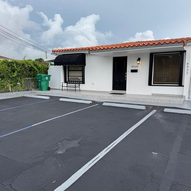 Building Photo - 4530 NW 2nd Terrace Rental