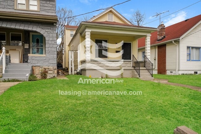 Photo - 1729 W Ormsby Ave