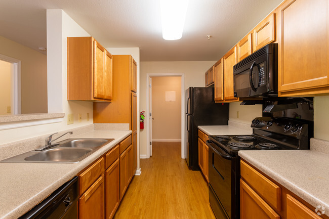 Interior Photo - Arbors by the Bay Apartments