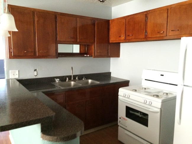 Photo - Maple Eastlake Apartments