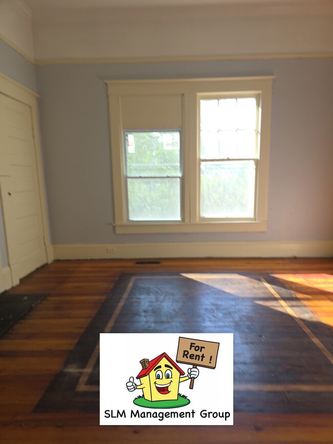 Photo - 215 Bethel St