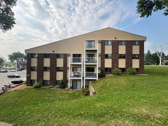500 12th St S Unit 206
