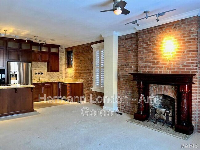 Photo - 4738 Olive St