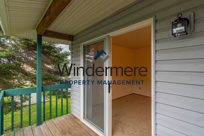 Photo - Two Bedroom Apartment in Coupeville Unit # F-4