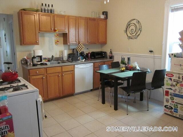 Photo - 81 Newbury St Unit 2