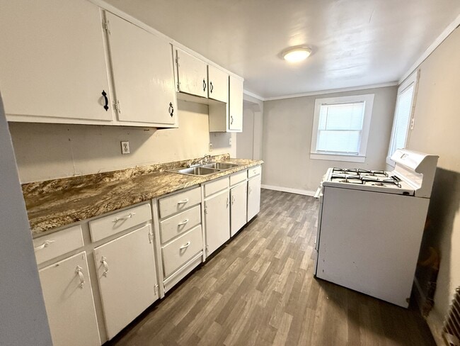 Photo - 1218 W Durant Ave