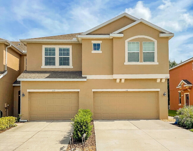 Building Photo - Gorgeous 3 bedroom 2.5 bath townhome in gated community in Copperstone! Unit 105