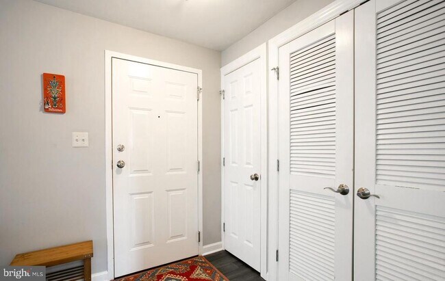 Photo - 1417 Newton St NW Unidad 207