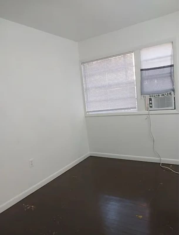 Photo - 239 Waddell Cir