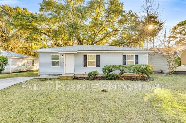 Photo - 1925 Cowan Ave