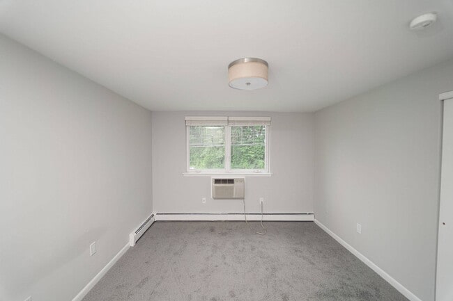 Enclave West Hartford / Parc West