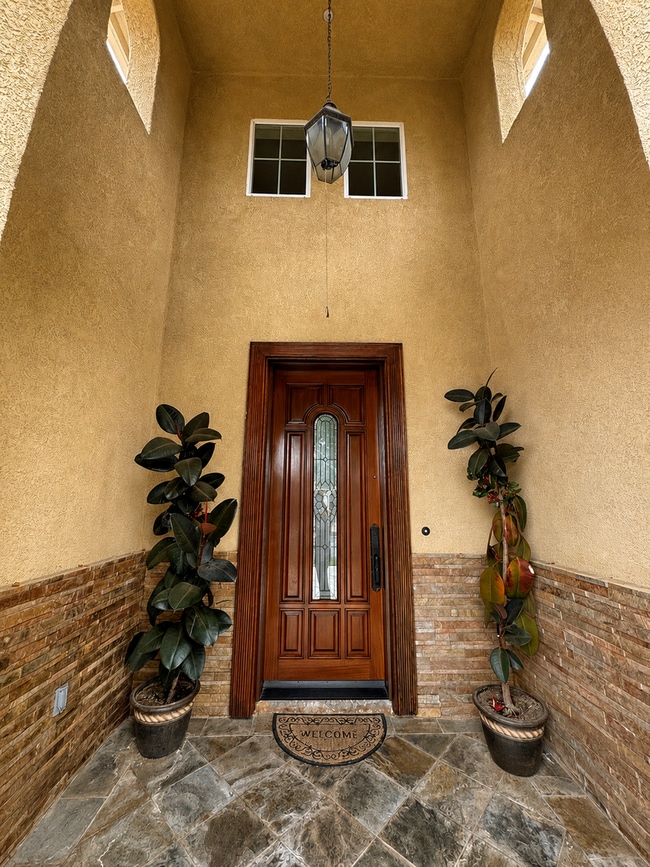 621 Marbella Ct
