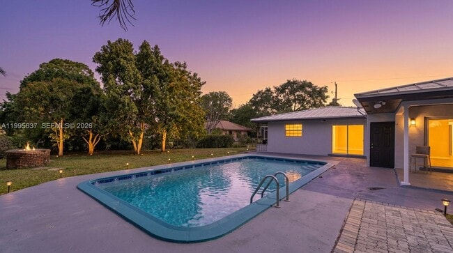 Building Photo - 3504 NW 85th Ave Unit B