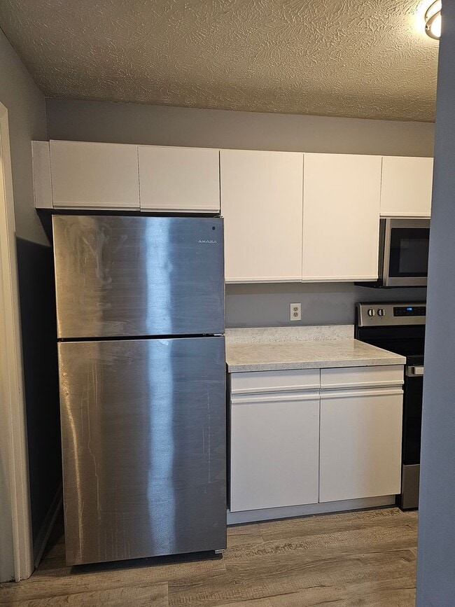 Photo - 672 Bartons Landing Pl