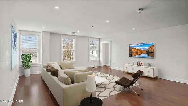 Photo - 409 Greenwich Ave Unit A