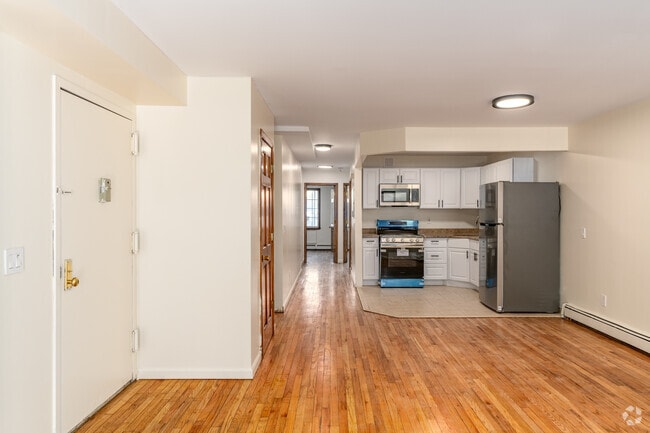 3BR, 1BA - 906SF - Living Room - 7005 67th Pl