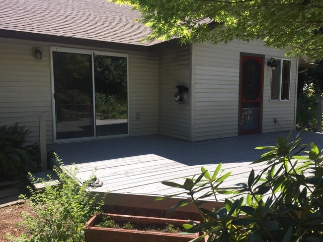 Photo - 3 Bedroom Home in Troutdale