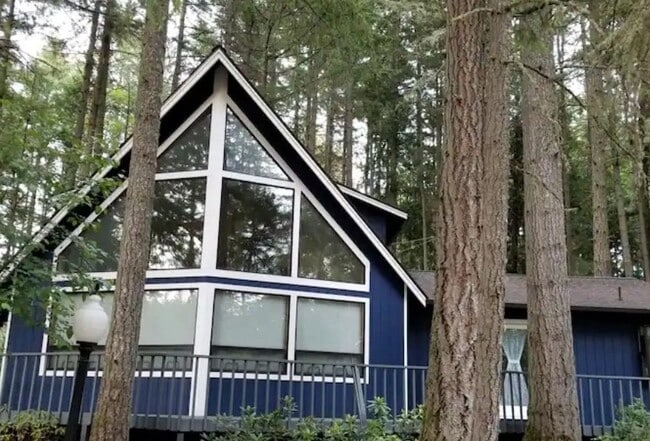 Building Photo - 11415 Leschi Cir