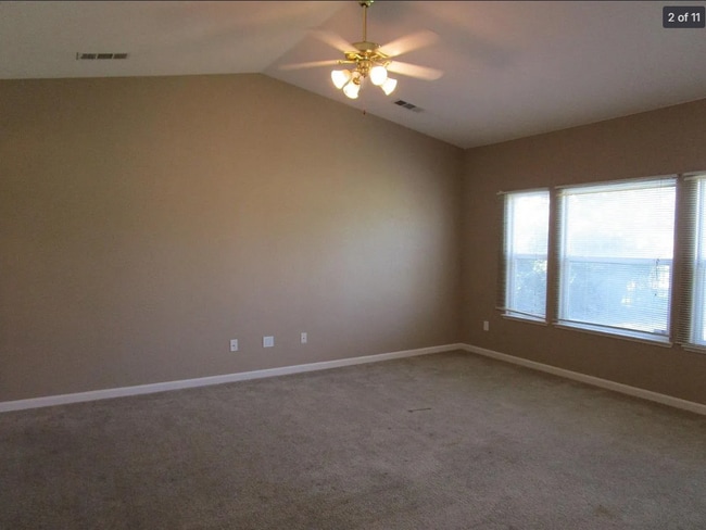 967 Golf Ave