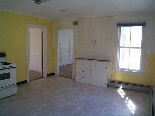 Photo - 11-13 Oak St Unit 11B