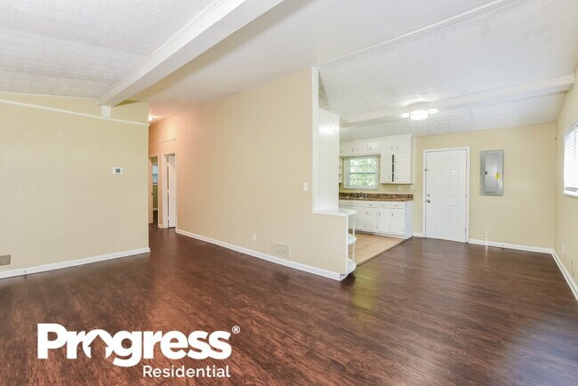 Photo - 2351 Pinewood Dr