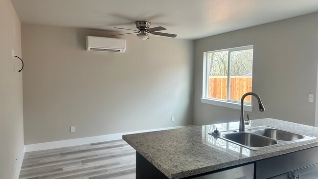 1152-1154 NE Rifle Range St Unit 1154