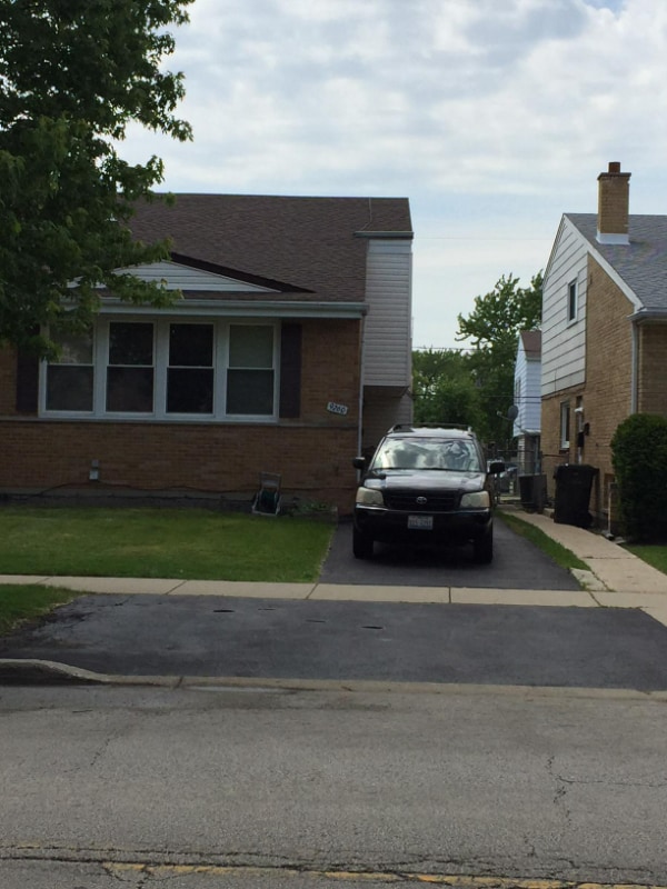 Building Photo - 9260 Dee Rd